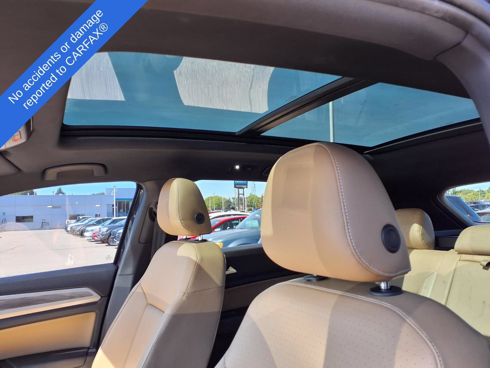 Used 2020 Volkswagen Atlas Cross Sport SE w/ Panoramic Sunroof Package AWD/4WD image 20
