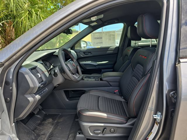 New 2026 Nissan Pathfinder Rock Creek w/ Rock Creek Premium Package AWD/4WD image 11