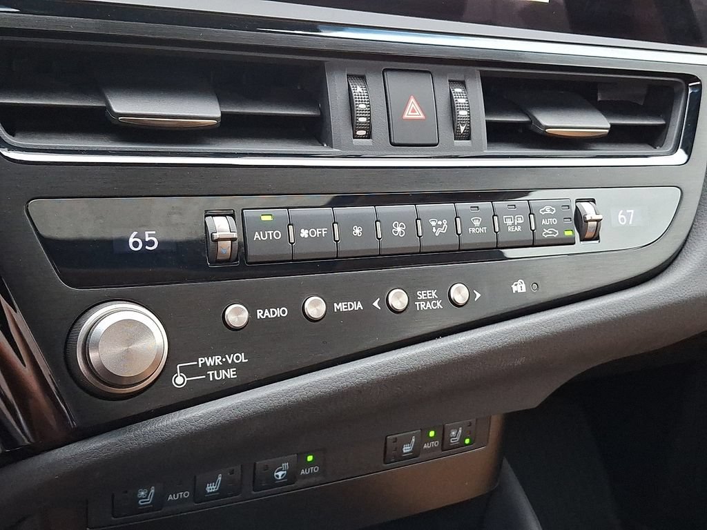 Certified 2025 Lexus ES 300h w/ Premium Package FWD image 18