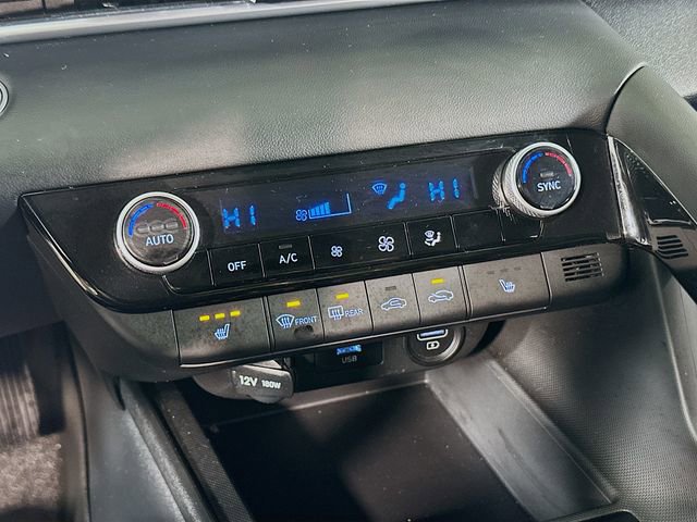 Used 2022 Hyundai Elantra Blue w/ Cargo Package image 21