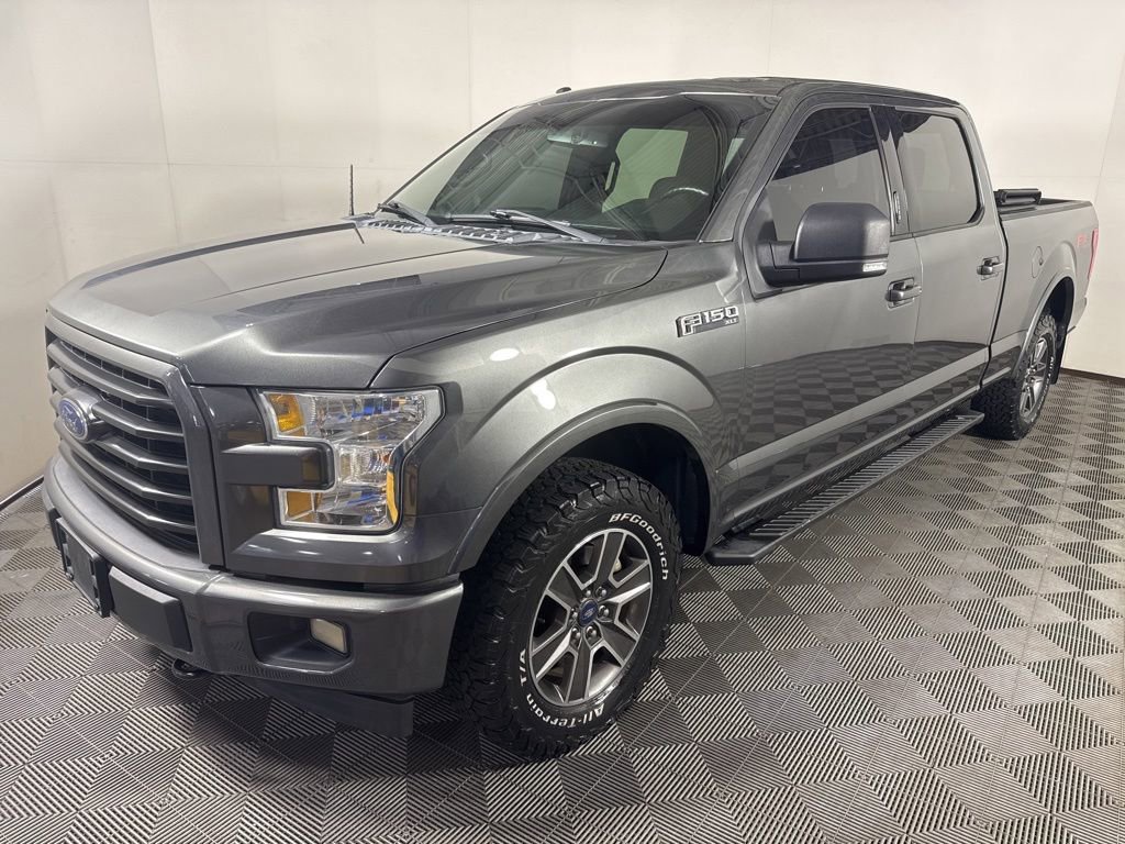 Used 2017 Ford F150 XLT w/ Equipment Group 302A Luxury AWD/4WD image 5