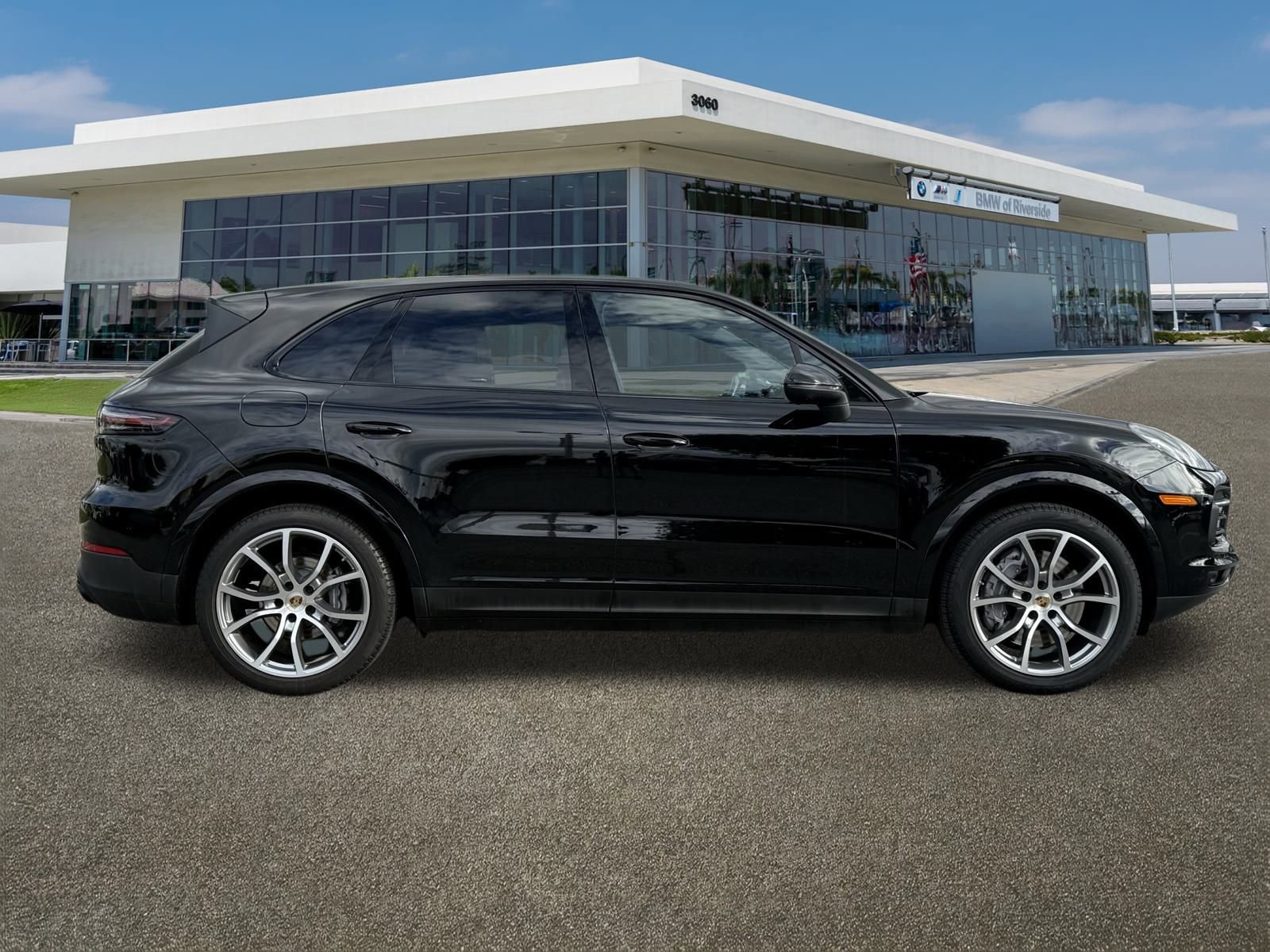 Used 2023 Porsche Cayenne image 12