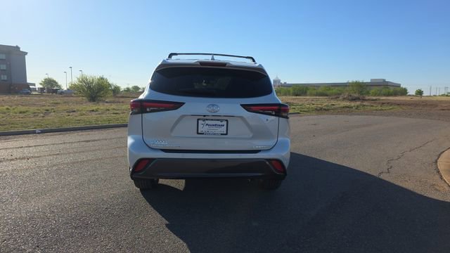 New 2026 Toyota Highlander Limited AWD/4WD image 7
