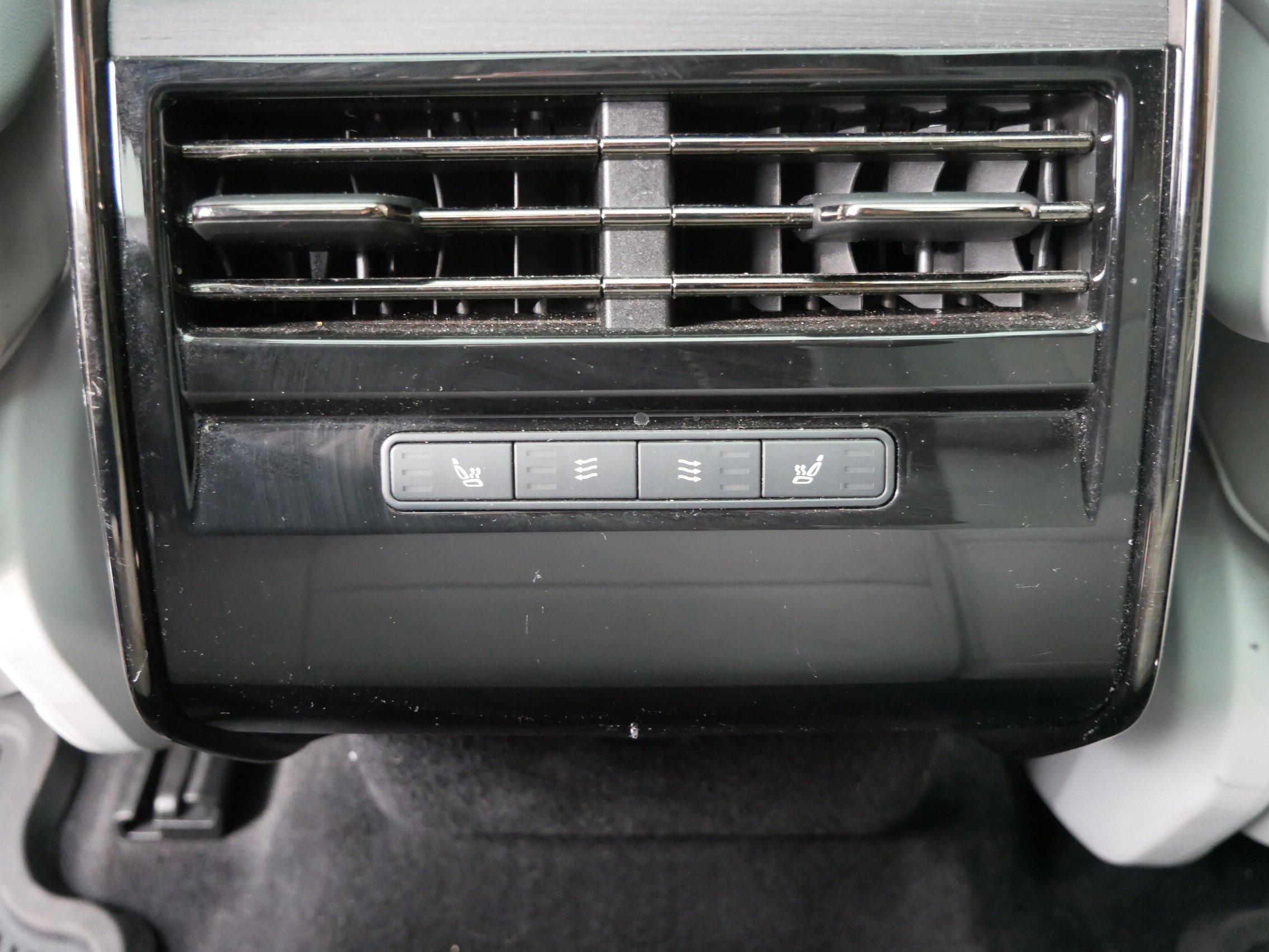 Used 2023 Land Rover Range Rover Sport SE image 15