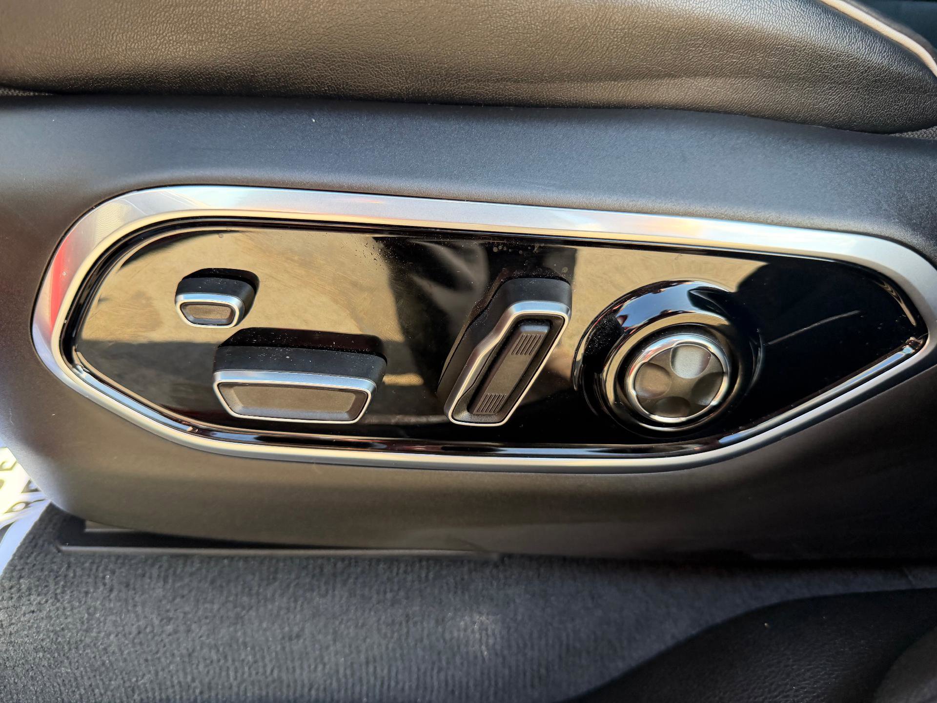 Used 2024 Jeep Grand Cherokee L Summit AWD/4WD image 41