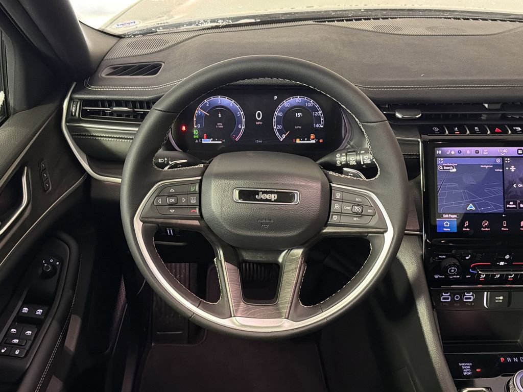 New 2025 Jeep Grand Cherokee Limited image 25