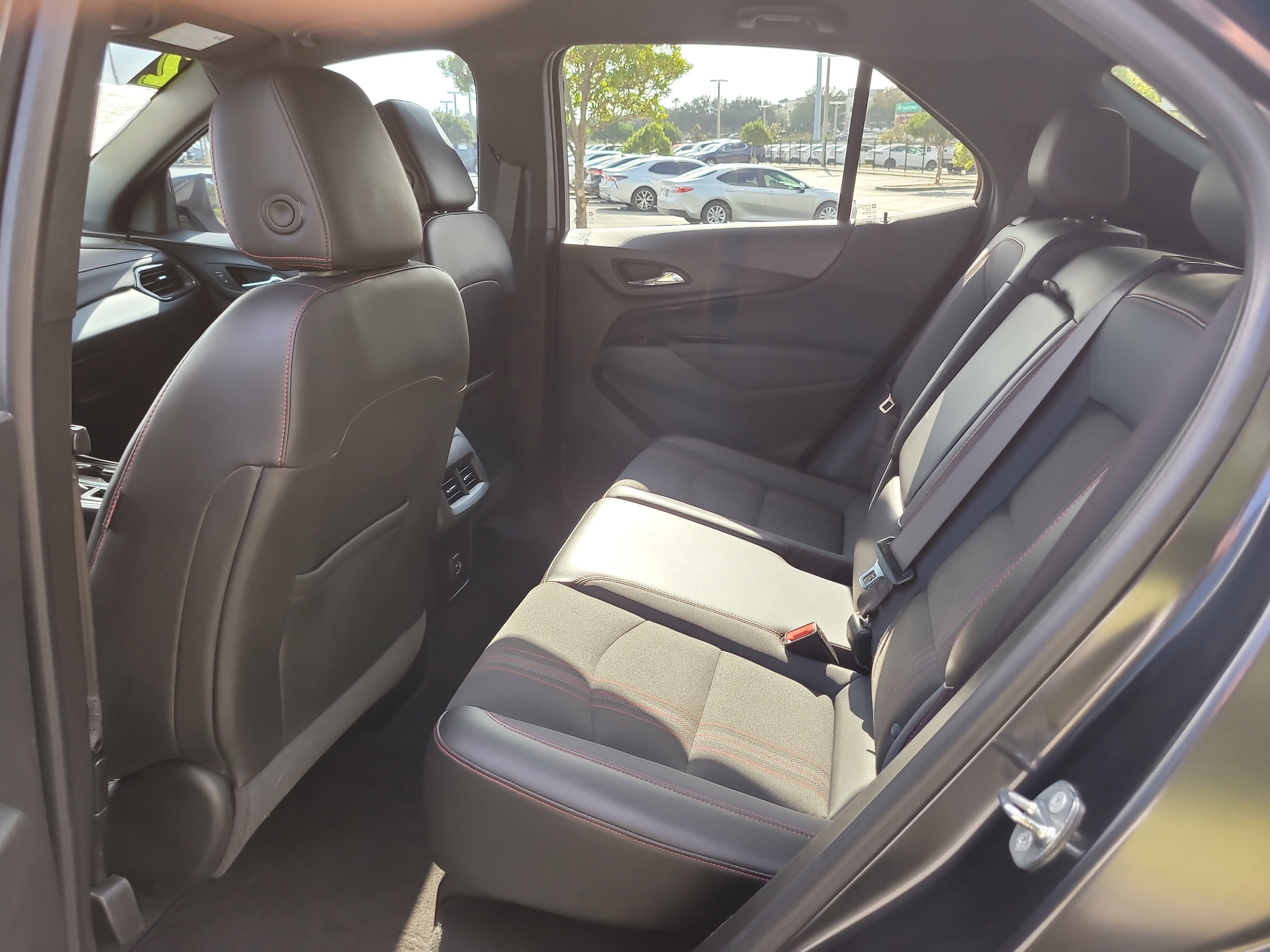 Used 2022 Chevrolet Equinox RS image 15