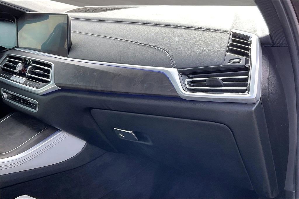 Used 2023 BMW X5 xDrive40i w/ Premium Package image 26