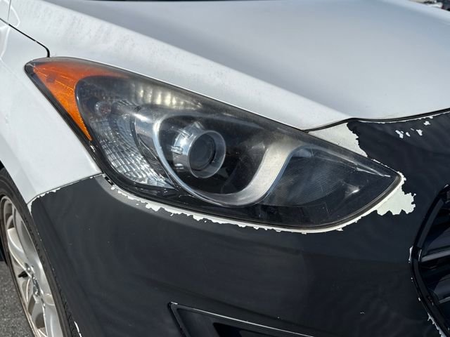 Used 2017 Hyundai Elantra GT image 12