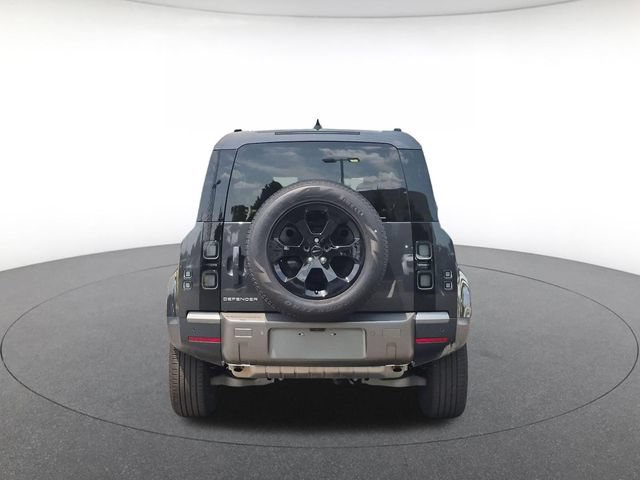 Used 2026 Land Rover Defender 110 S AWD/4WD image 6