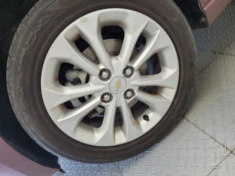 Used 2021 Chevrolet Spark LT FWD image 31