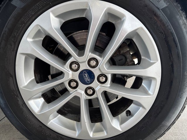 Used 2021 Ford Escape SE image 5