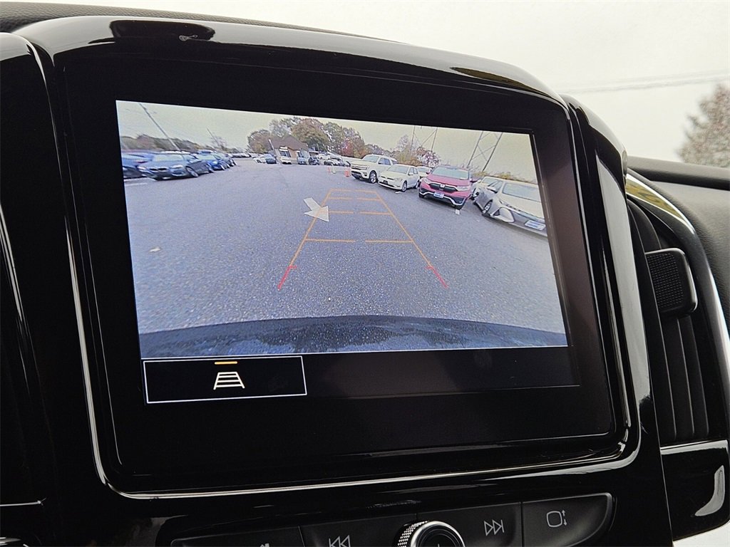 Used 2023 Chevrolet Traverse LT image 22
