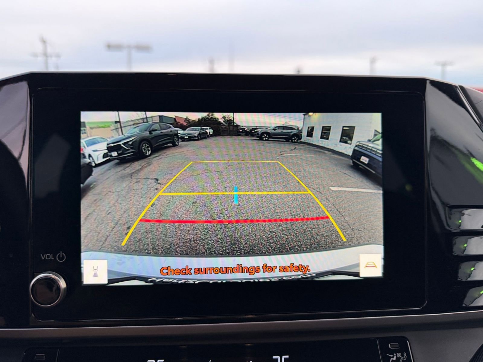 Used 2025 Toyota Camry LE image 17