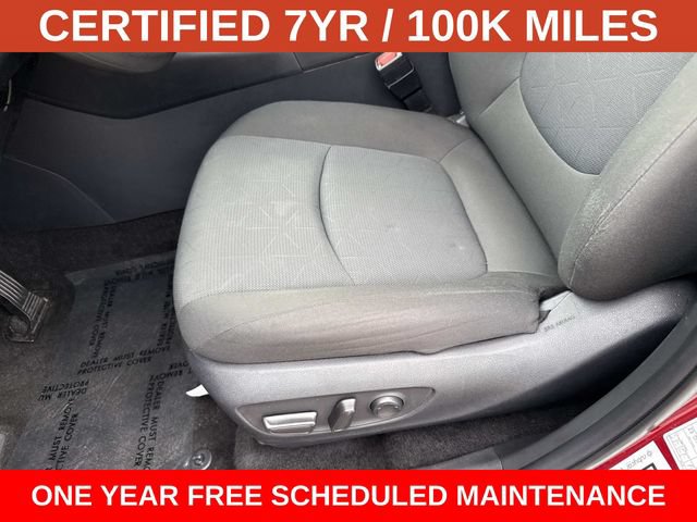 Used 2025 Toyota RAV4 XLE AWD/4WD image 15
