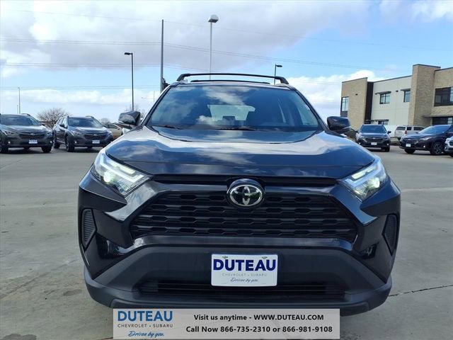 Used 2022 Toyota RAV4 XLE image 2