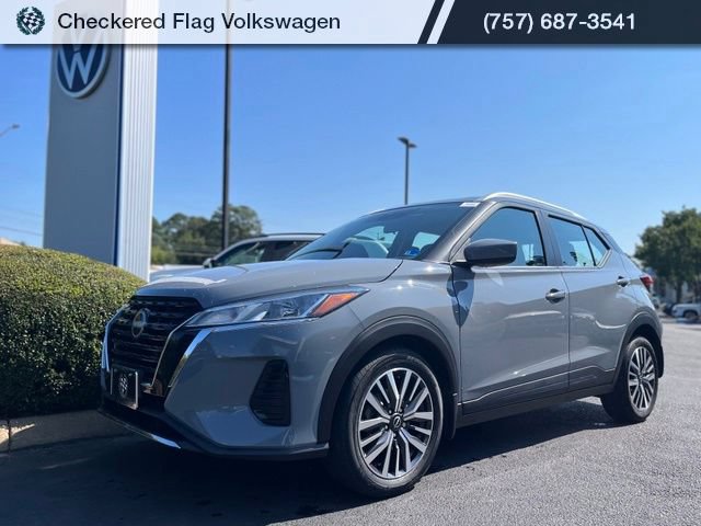 Used 2024 Nissan Kicks SV FWD image 1