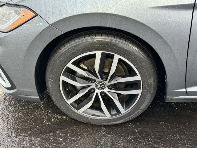 Used 2025 Volkswagen Jetta SE image 10