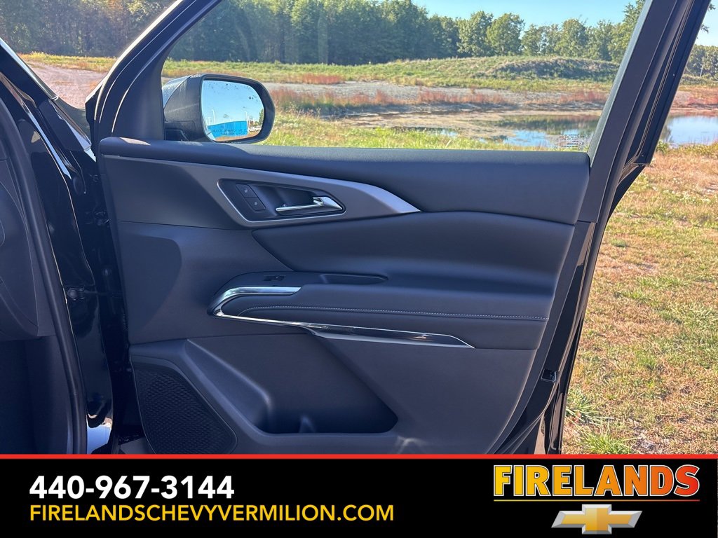 New 2026 Chevrolet Traverse LT w/ Midnight/Sport Edition image 28