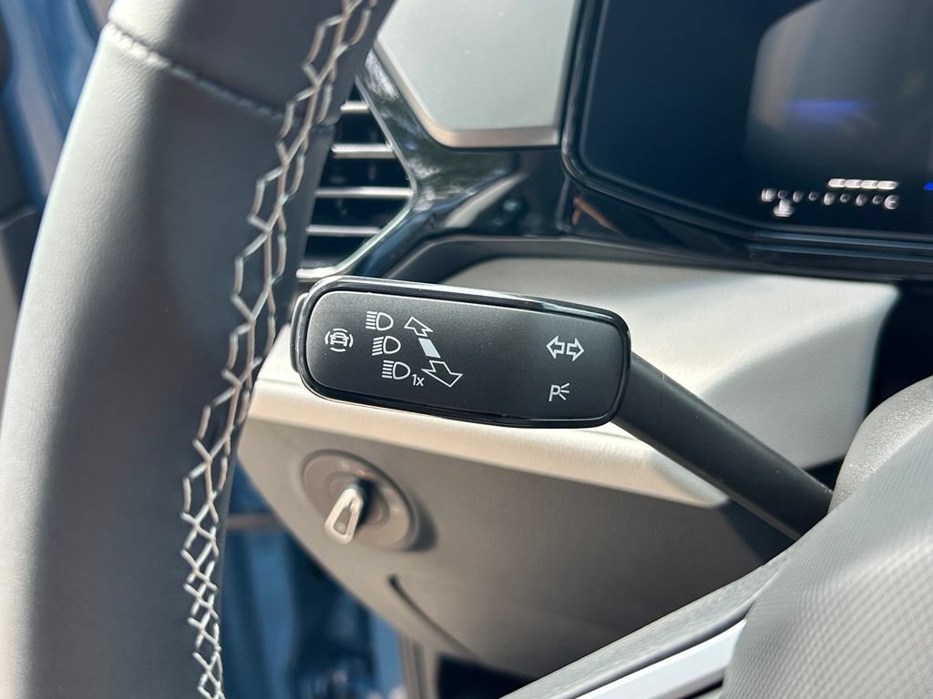 New 2026 Volkswagen Taos S FWD image 23