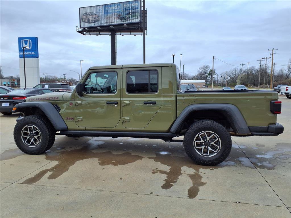 Used 2025 Jeep Gladiator Rubicon AWD/4WD image 22