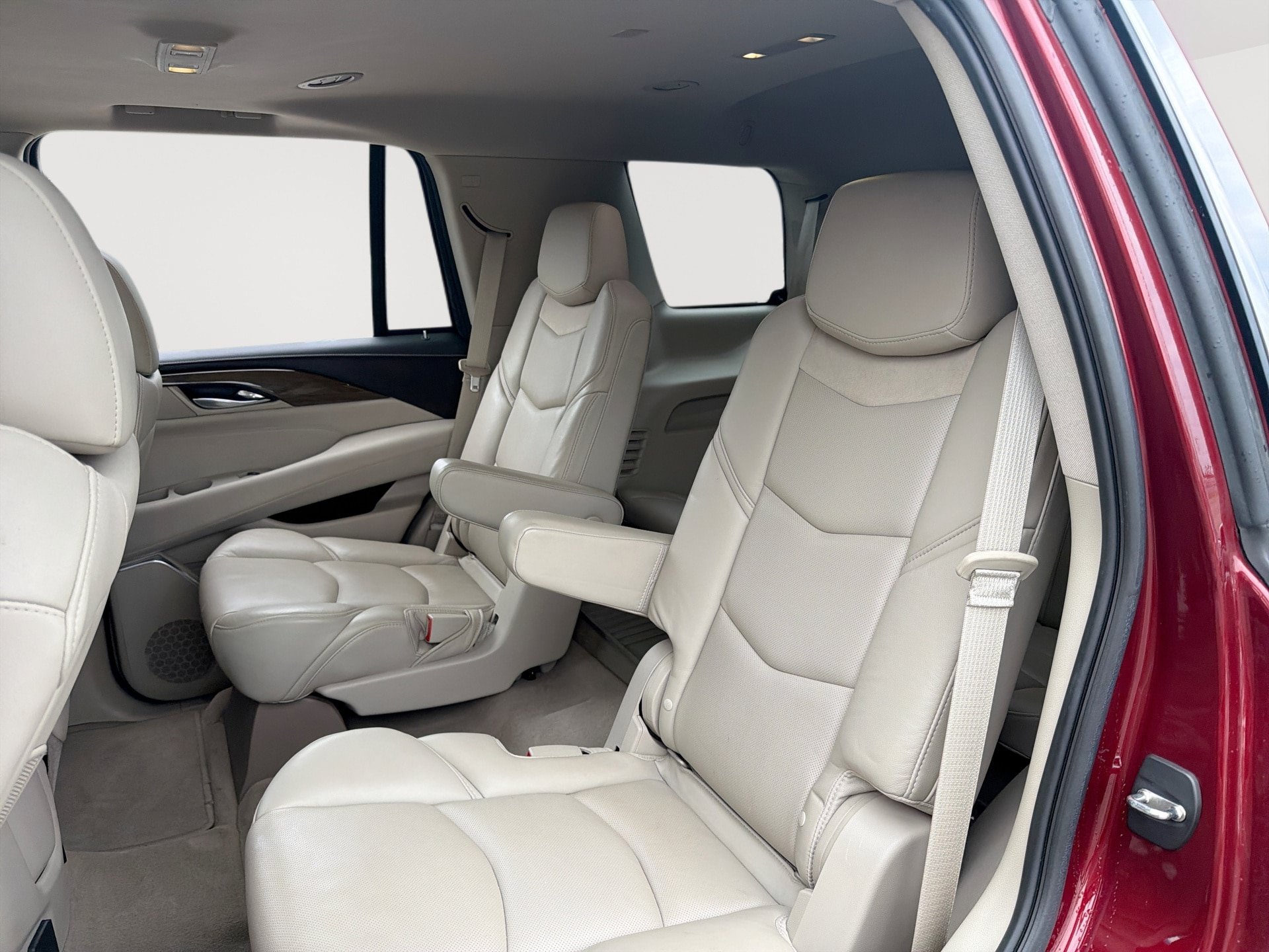 Used 2018 Cadillac Escalade Luxury RWD image 26
