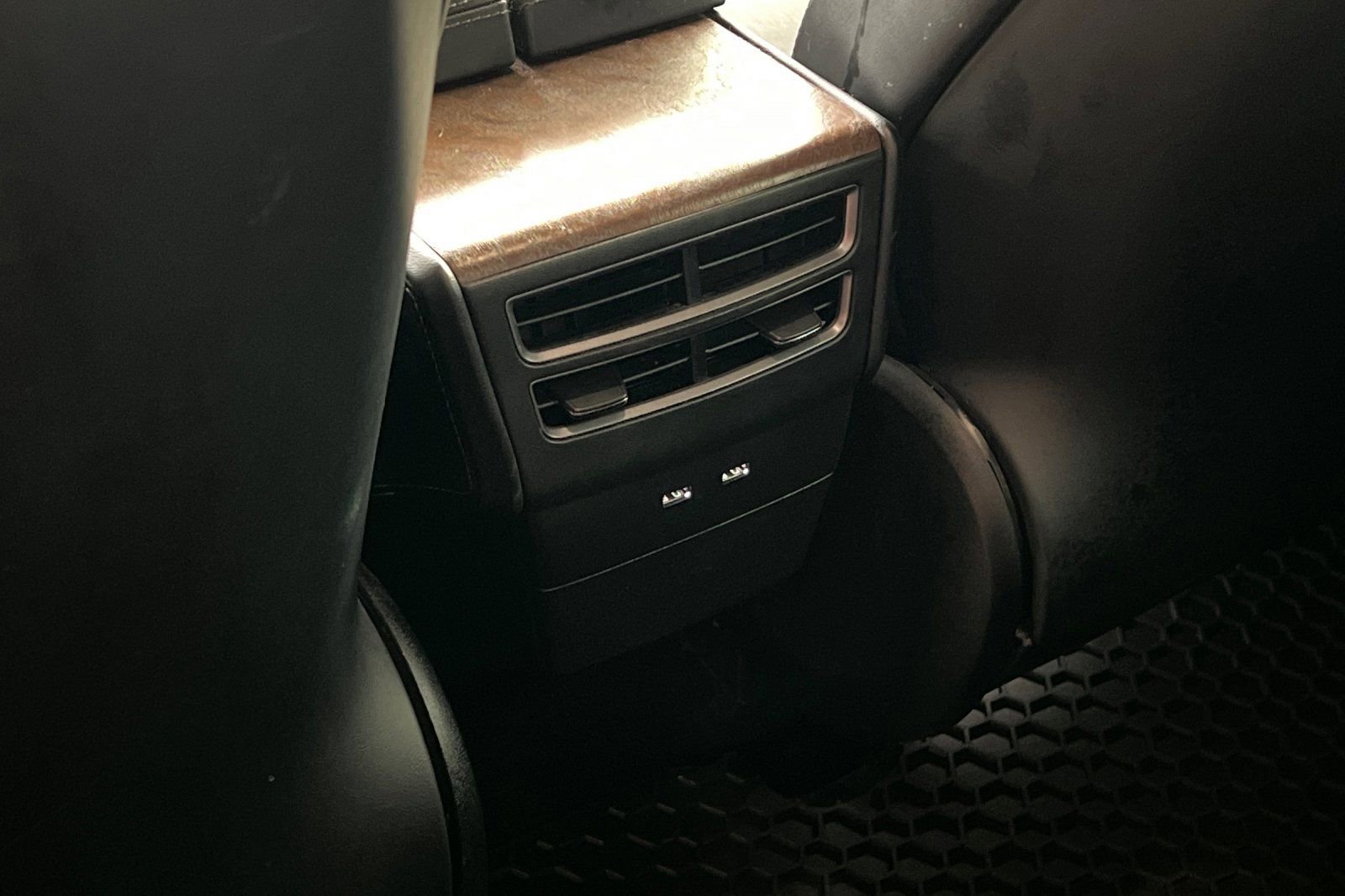 Used 2018 Tesla Model X 100D image 17