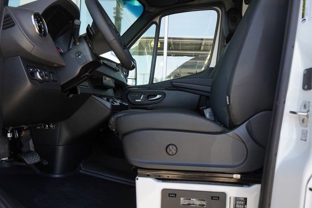 New 2025 Mercedes-Benz Sprinter 2500 image 26