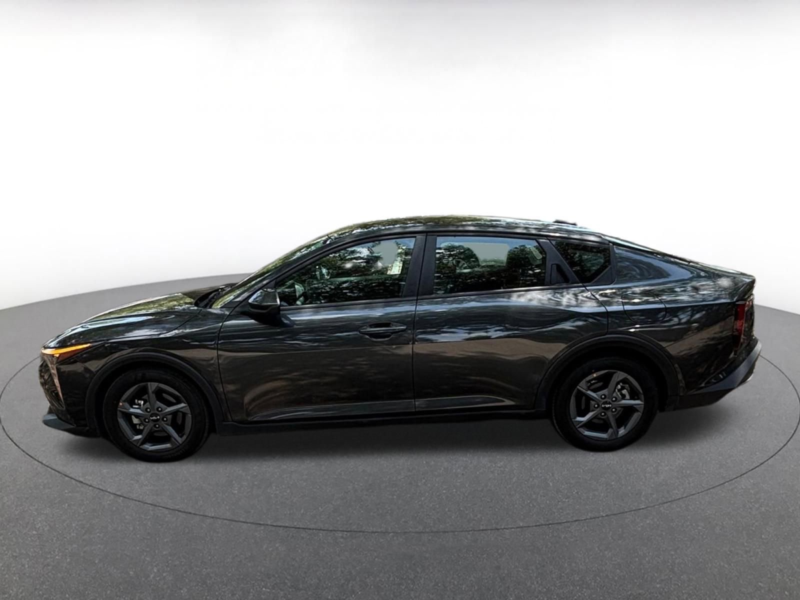 Used 2025 Kia K4 FWD image 4