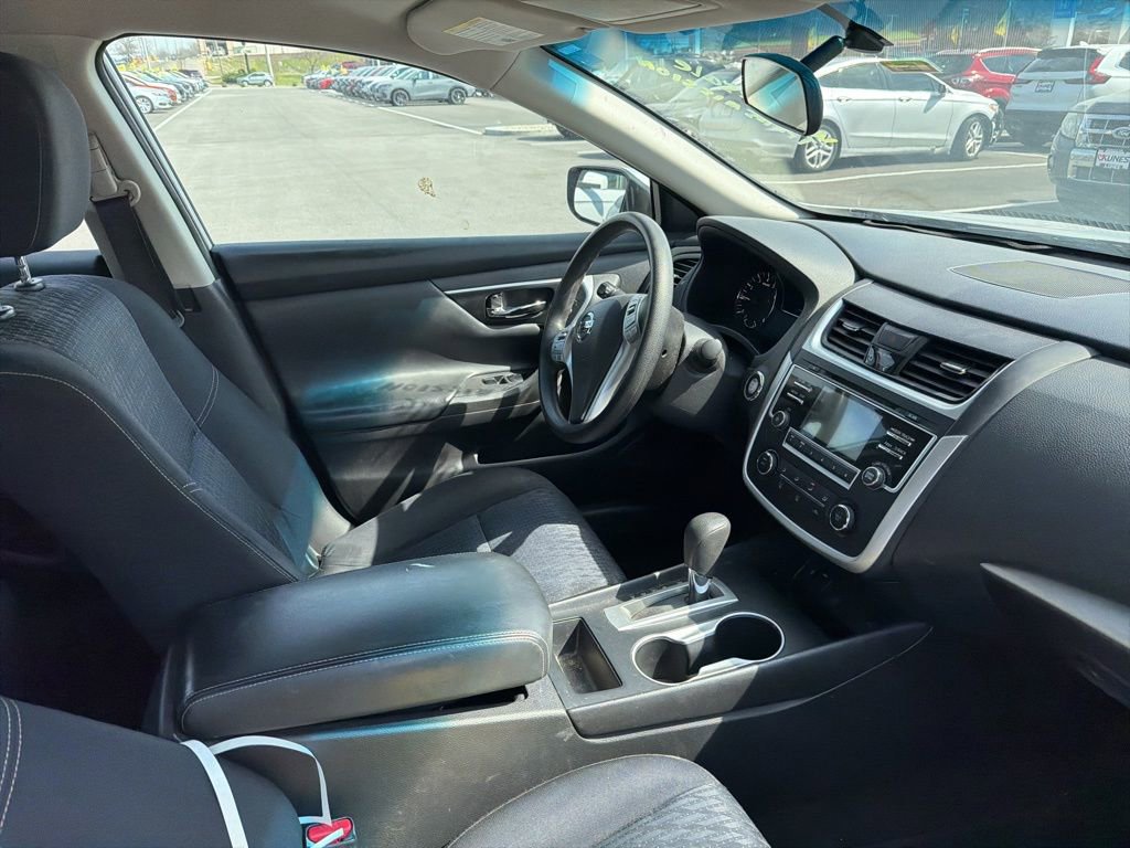 Used 2016 Nissan Altima 2.5 S w/ Power Driver Seat Package image 11