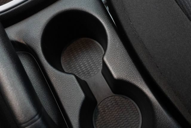 Used 2025 Hyundai Venue SE image 24