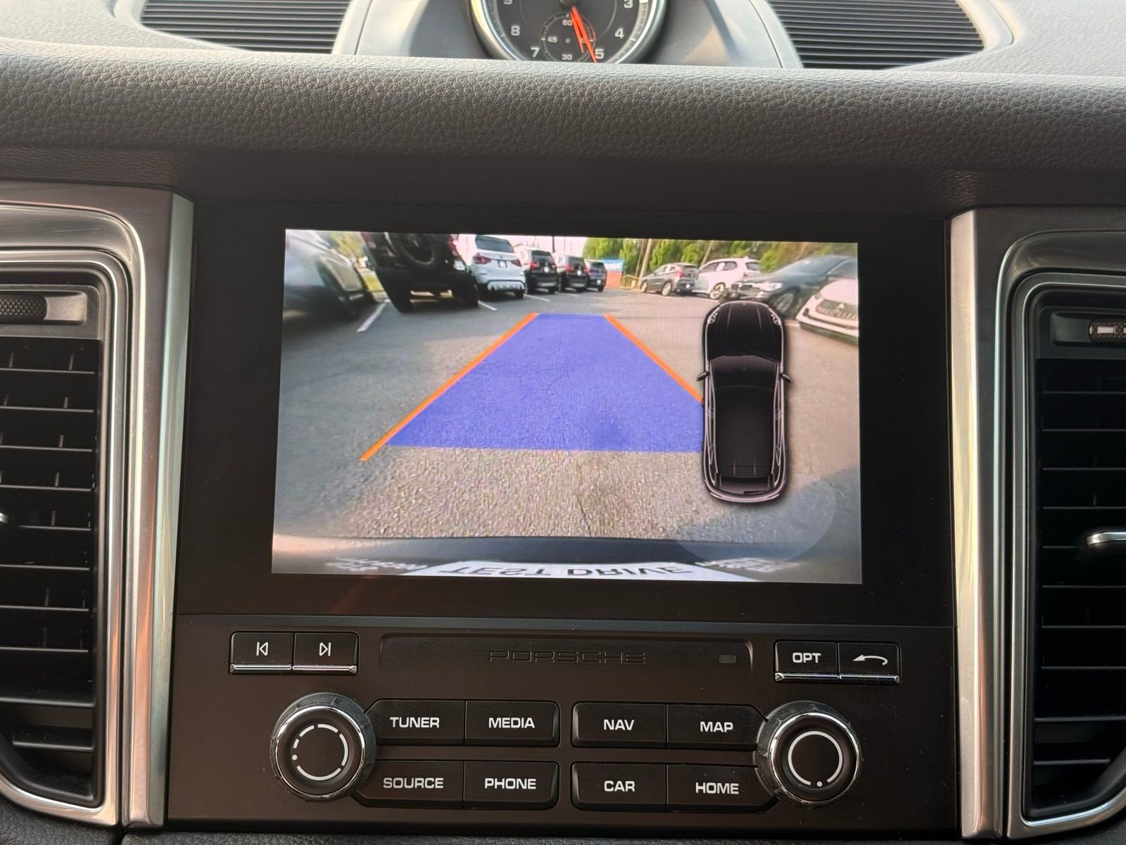 Used 2017 Porsche Macan S image 21