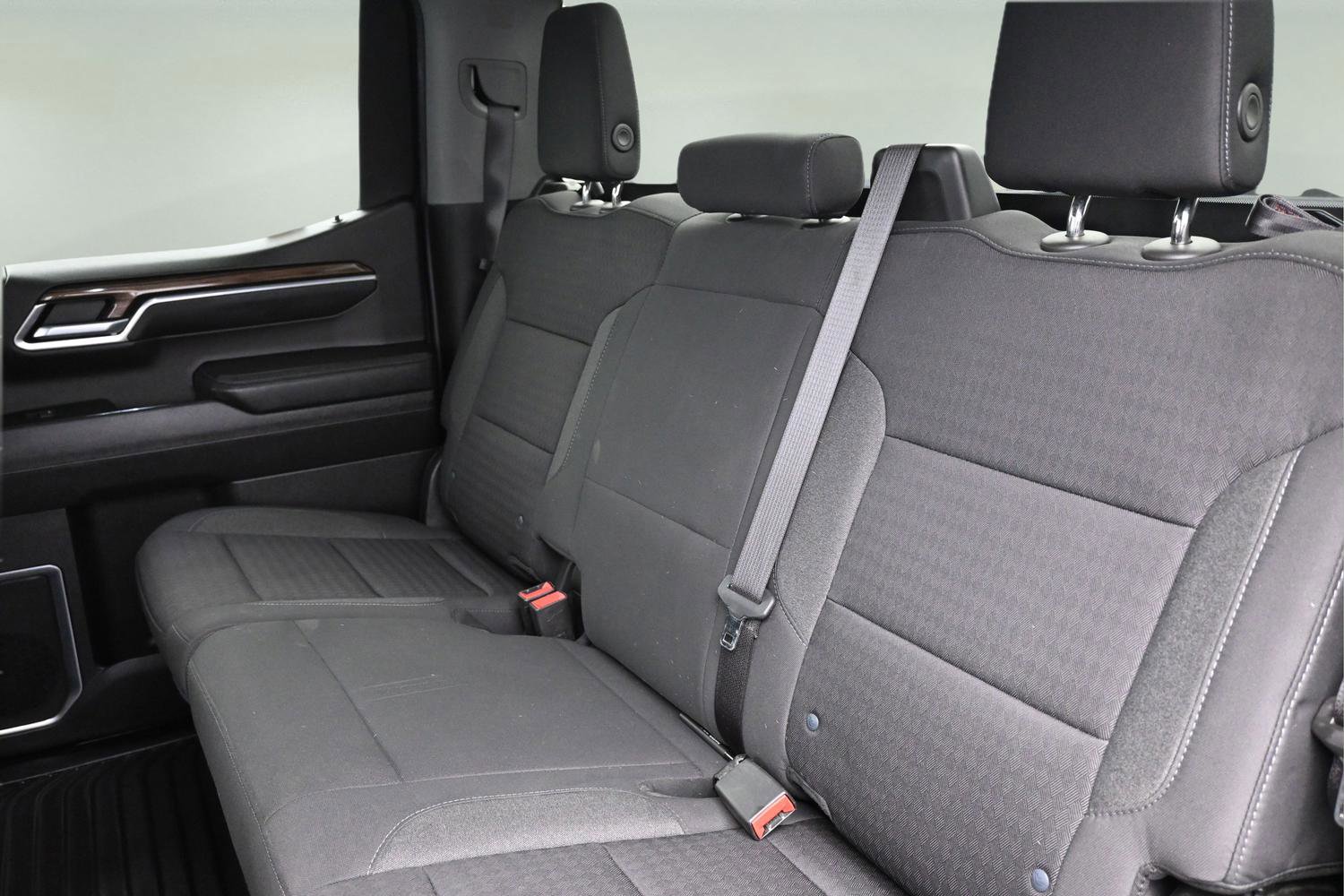 Used 2022 Chevrolet Silverado 1500 LT AWD/4WD image 7