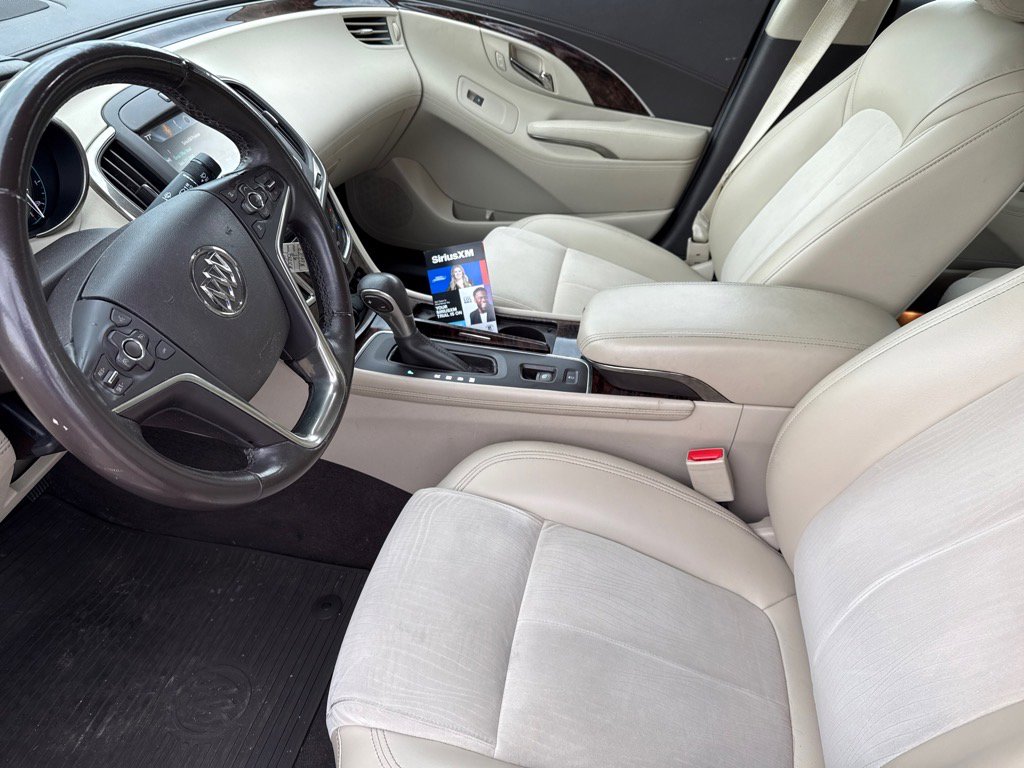 Used 2016 Buick LaCrosse image 10