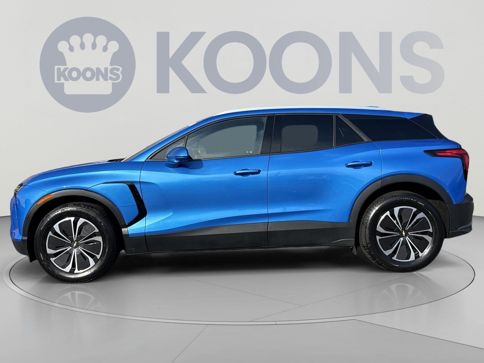 Used 2024 Chevrolet Blazer EV LT AWD/4WD image 2