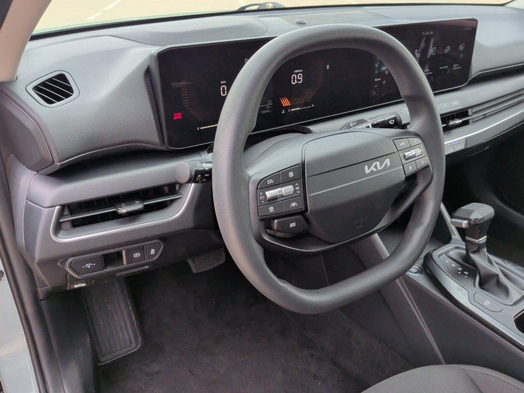Used 2026 Kia K4 FWD image 14