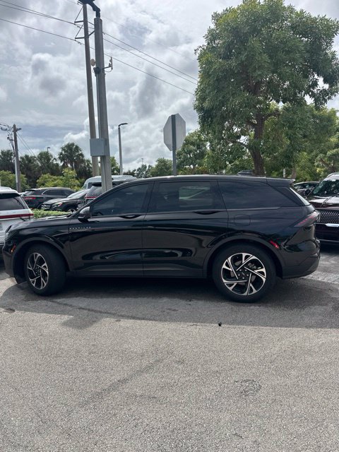 Used 2024 Lincoln Nautilus Premier w/ Jet Appearance Package AWD/4WD image 20