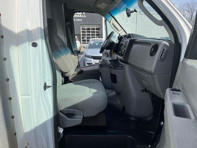 Used 2017 Ford E-350 and Econoline 350 Super Duty w/ Power Windows & Locks Group RWD image 19