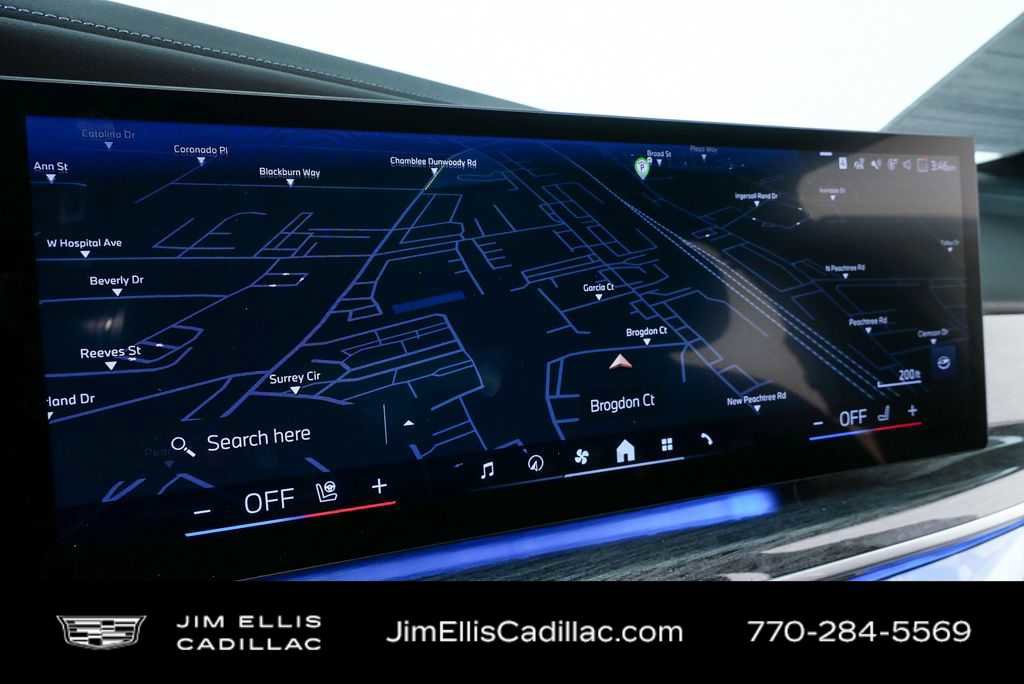 Used 2023 BMW 760i xDrive image 14