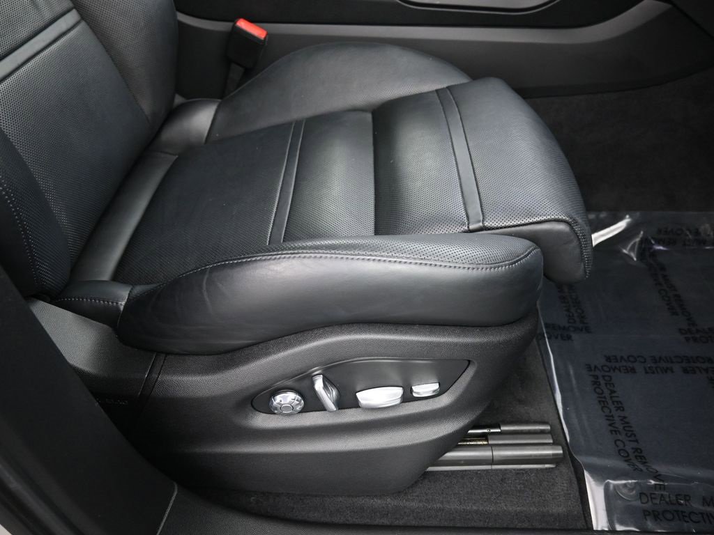 Used 2021 Porsche Cayenne image 27