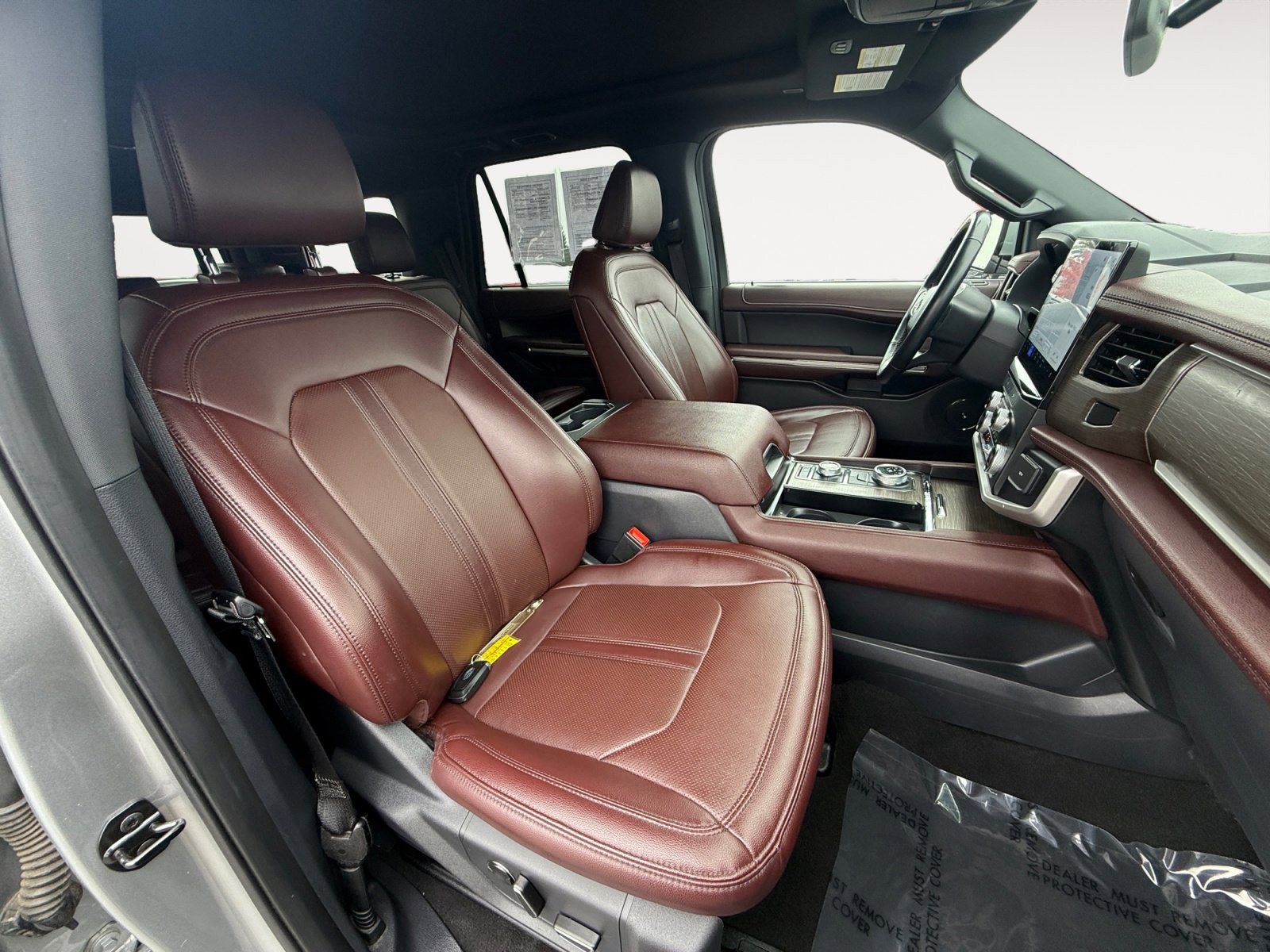 Used 2024 Ford Expedition Limited image 19