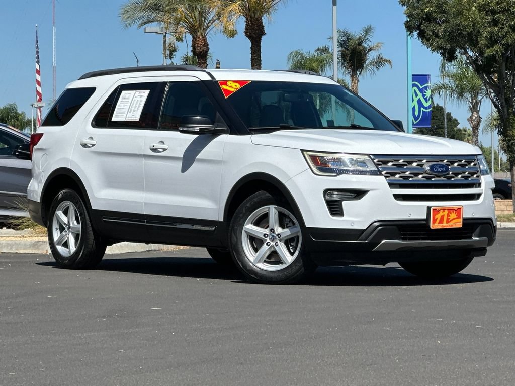 Used 2018 Ford Explorer XLT w/ Equipment Group 202A FWD image 7