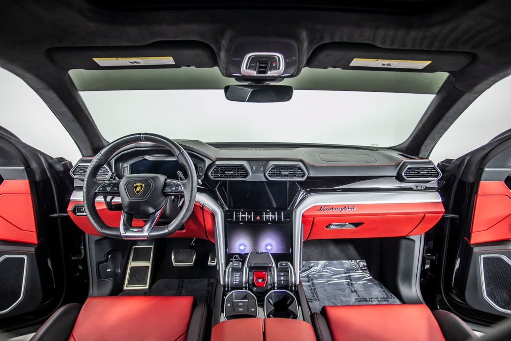 Used 2021 Lamborghini Urus AWD/4WD image 25