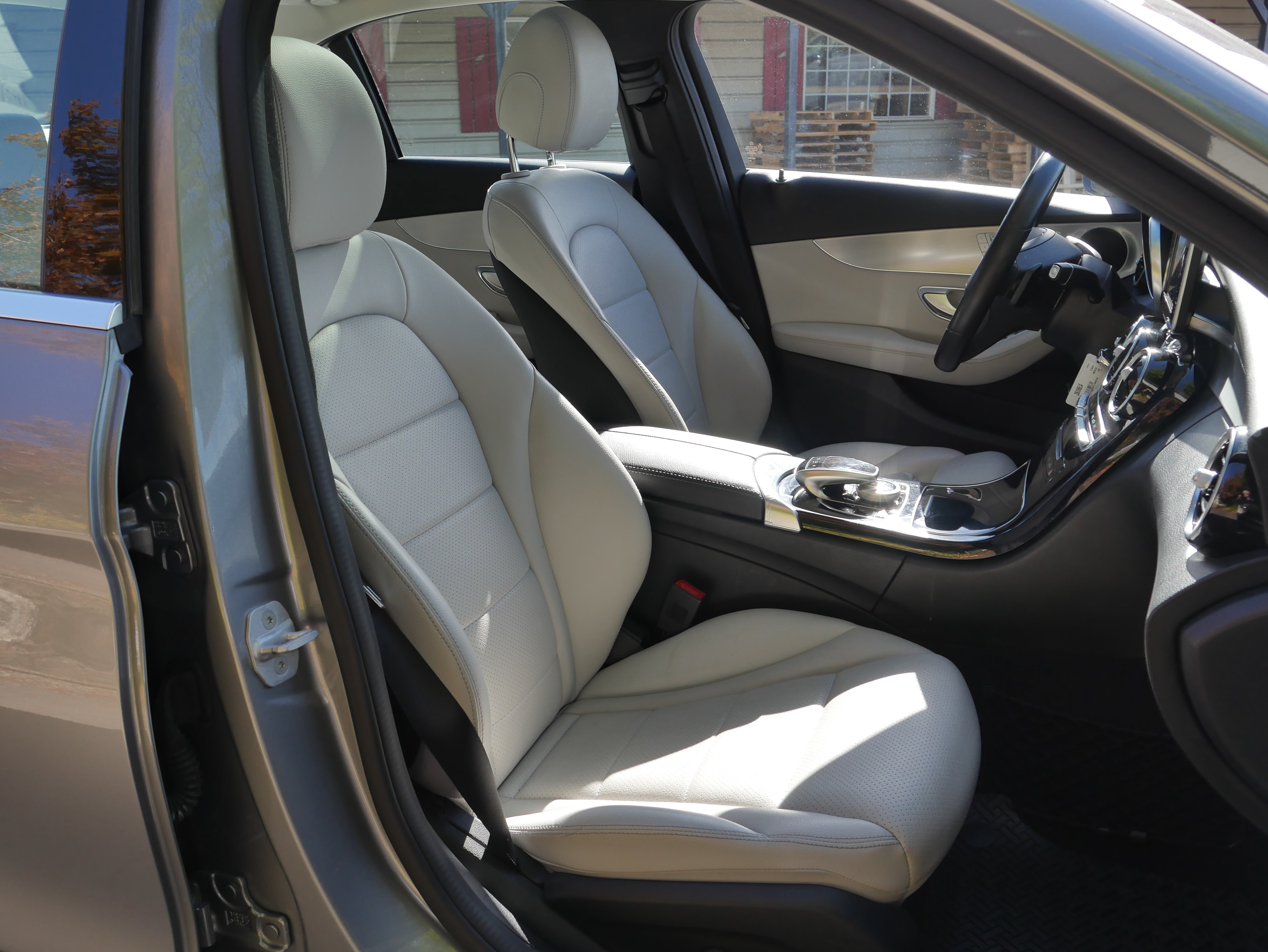 Used 2016 Mercedes-Benz C 300 4MATIC Sedan image 19