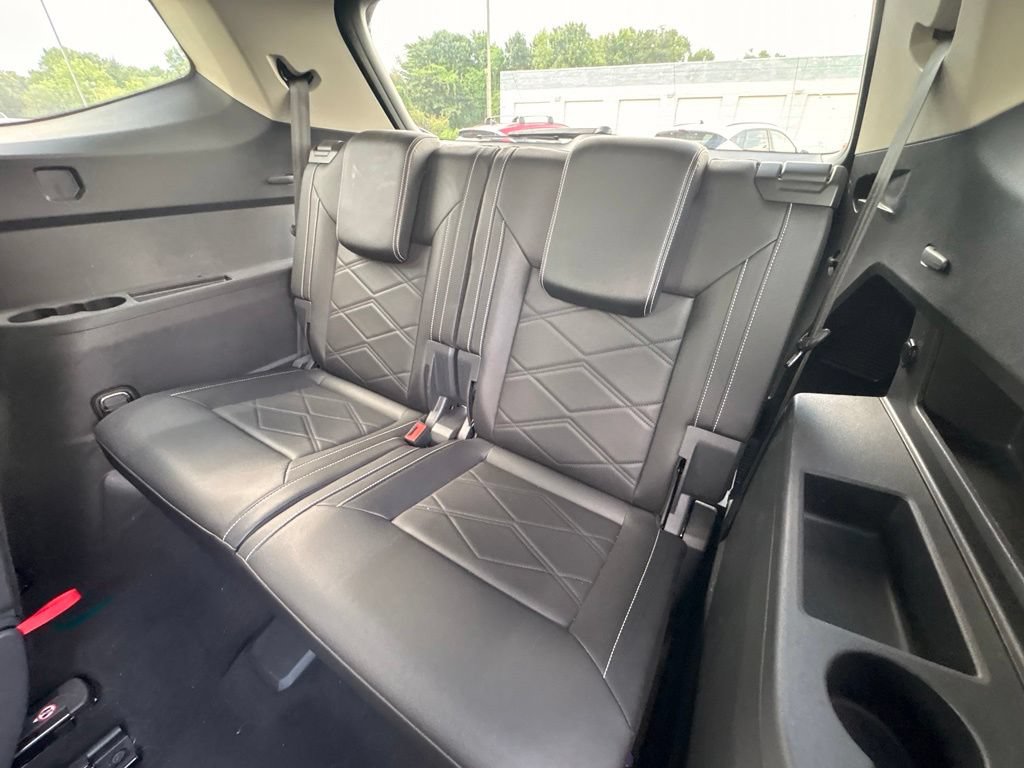 Used 2025 Volkswagen Atlas SE FWD image 26