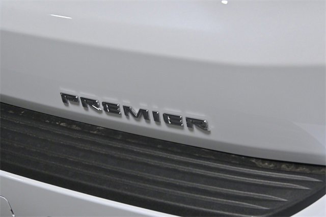 New 2026 Chevrolet Suburban Premier image 5