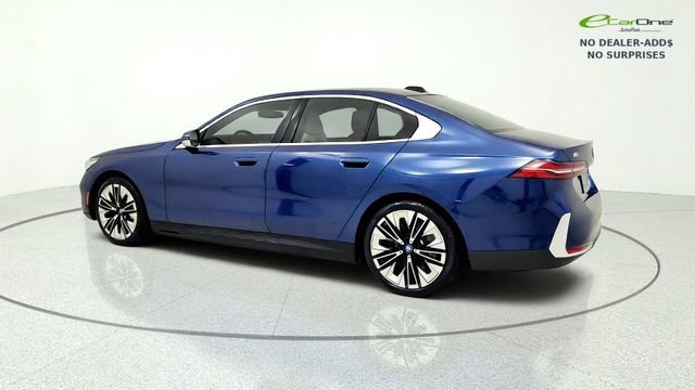 Used 2025 BMW i5 eDrive40i RWD image 6