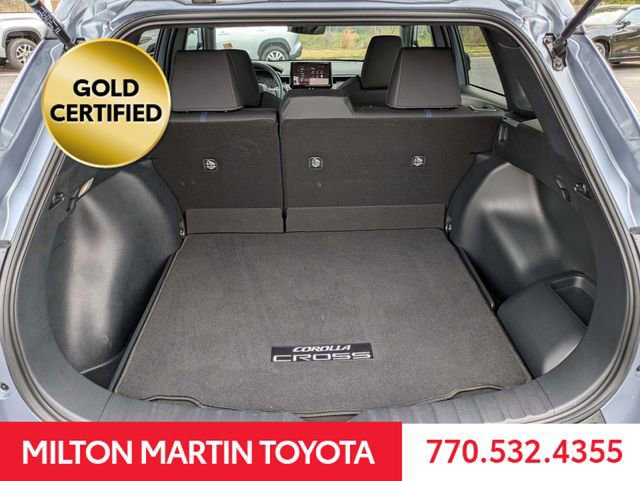 Used 2024 Toyota Corolla Cross SE image 13