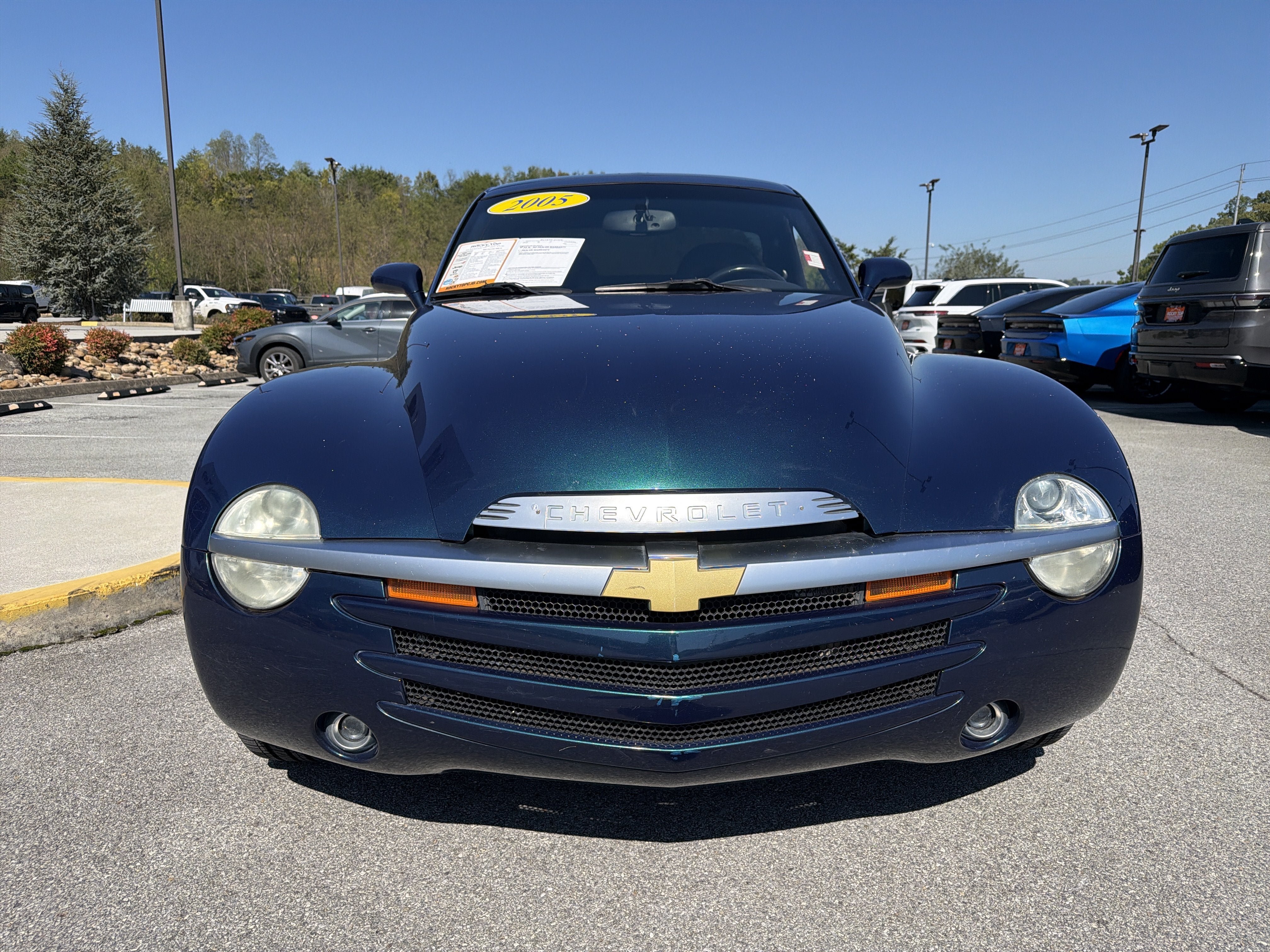Used 2005 Chevrolet SSR w/ Preferred Equipment Group RWD image 3