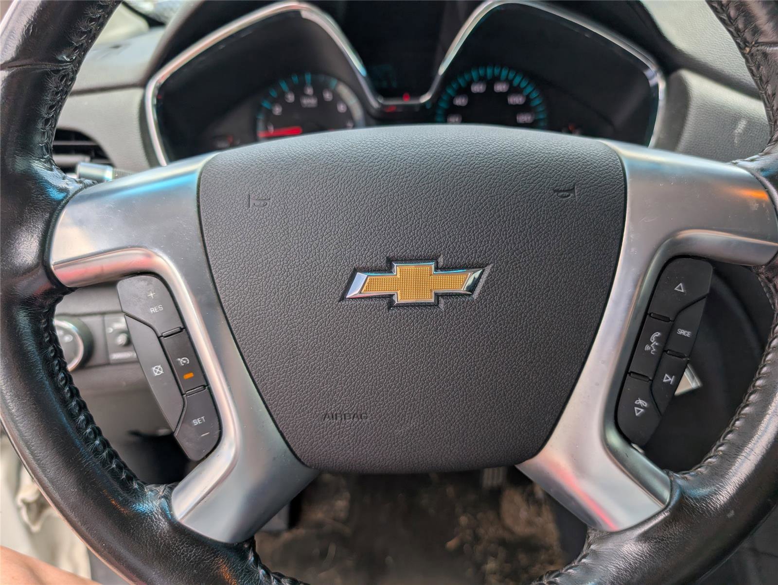 Used 2015 Chevrolet Traverse LT FWD image 20